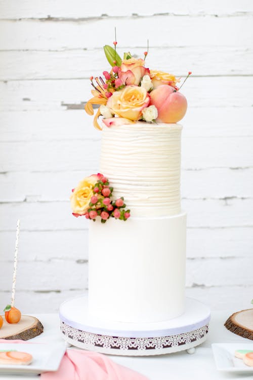 Edible Flowers on Cakes