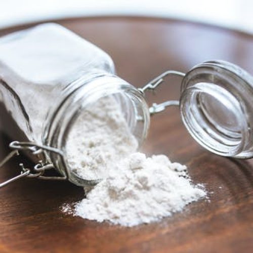 Baking Powder vs Baking Soda – Battle of the Heavy Lifters!